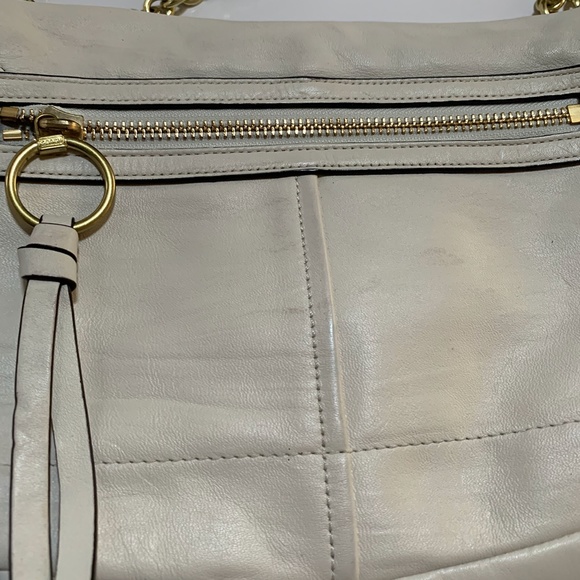 Coach Chelsea Small White Leather Convertible Bag - Picture 7 of 8
